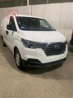 Hyundai H-1